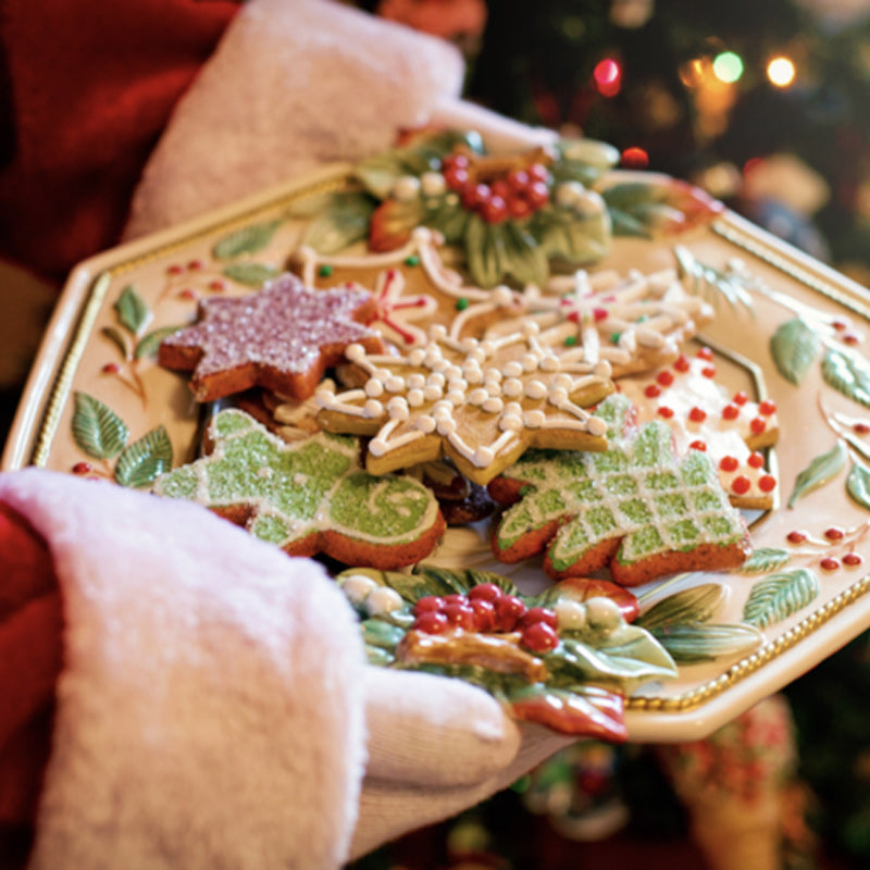 Festive Christmas Mug: Gingerbread and Candy Cane Delight